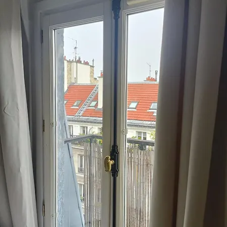 Sunny In Batignolles Apartment *
